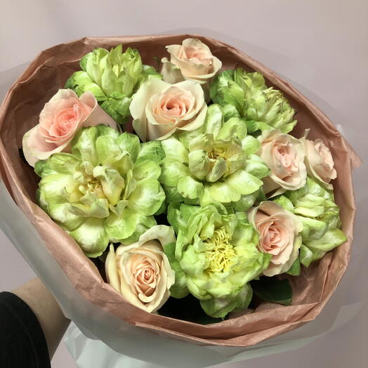 Букет с розой вегги