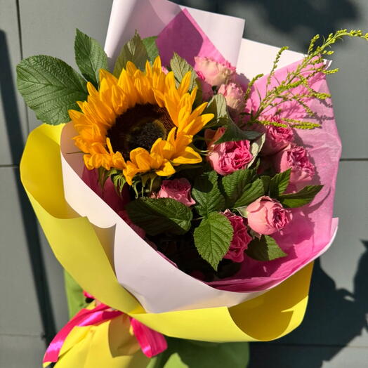 Букет с подсолнухом и пион розами 🌻💞