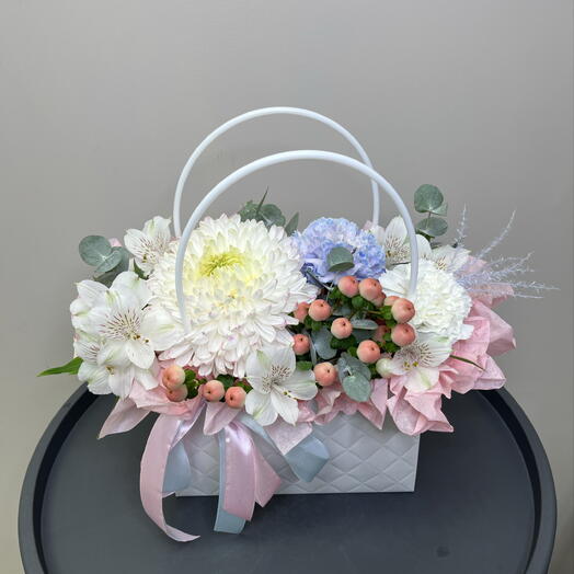 «Нежный поцелуй» стойкий букет в сумочке на оазисе🌸