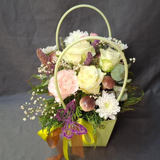 Сумочка белых цветов 💐