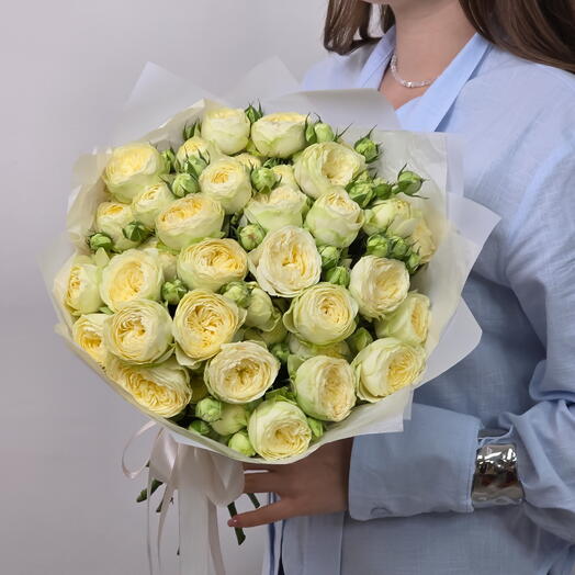 Букет из сливочных кустовых роз Аяла