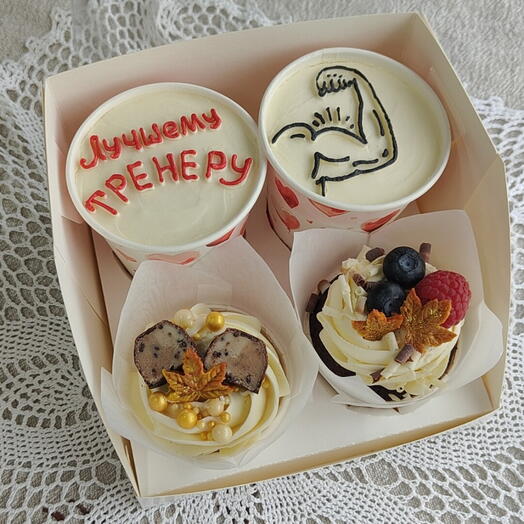 Набор CakeToGo тортиков в стакане и капкейки ассорти Лучшему Тренеру в подарок