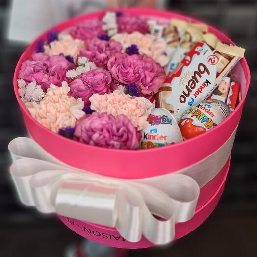 Цветы в коробке с KINDER
