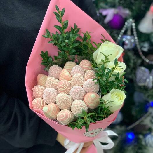 Клубничный бум🍓+ роза Эквадор🌹