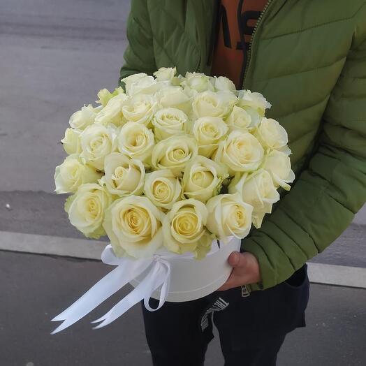 Rosas blancas en una Caja
