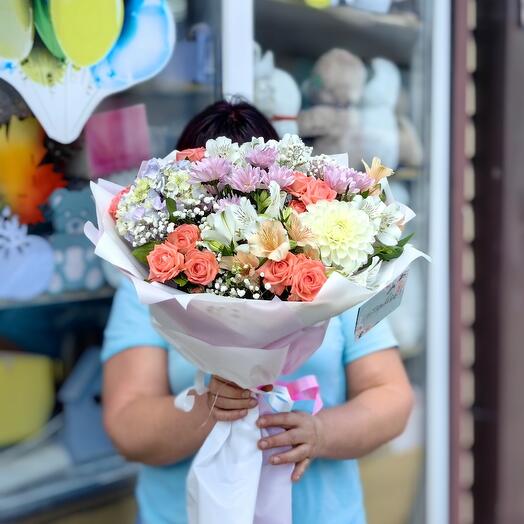 🤍Ramo de rosas arbustos y crisantemos