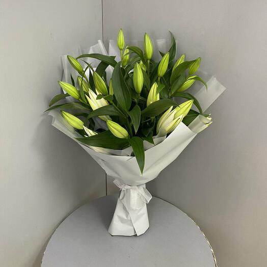 Snow White Lilly Bunch