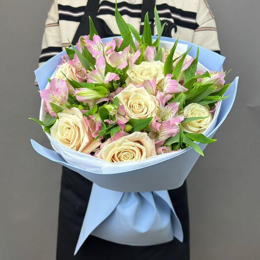 Ramo de rosas y alstroemeria "Fresh Morning"