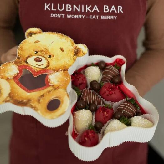 Клубника в шоколаде PREMIUM Медвежонок 11 ягод