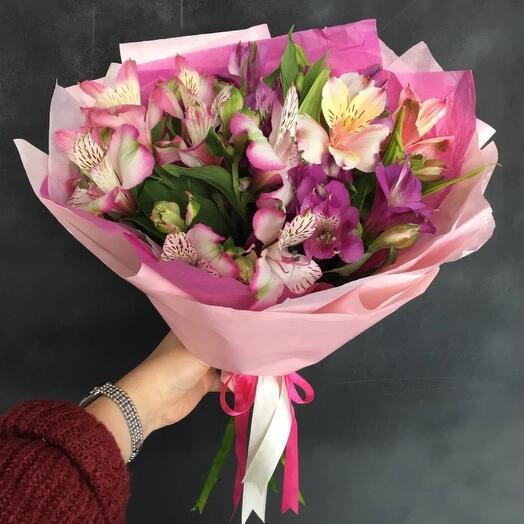 Ramo con alstroemeria