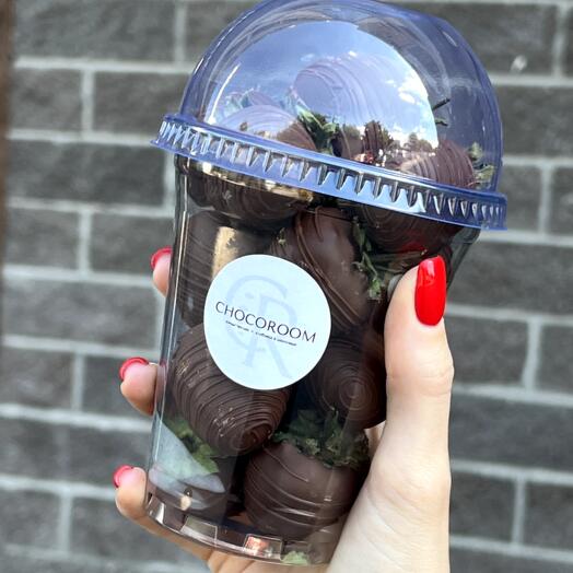 Клубника в шоколаде в стакане, 250 гр