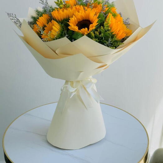 11 Sun flower Bouquet