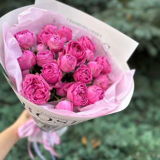 Букет из пионовидной  розы Мисти Баблс