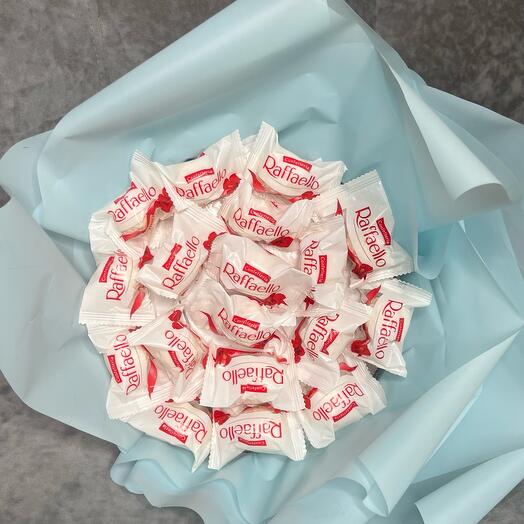 Букет из  конфет Raffaello