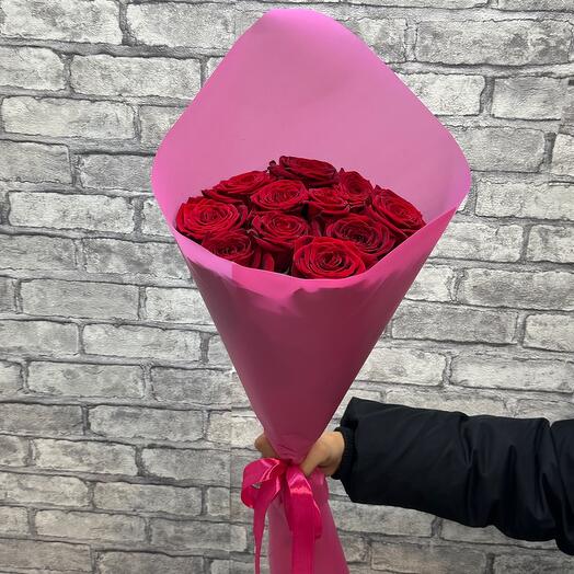 Букет дня из красных ароматных роз