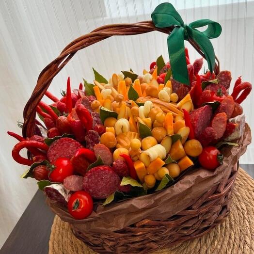 Мясные деликатесы