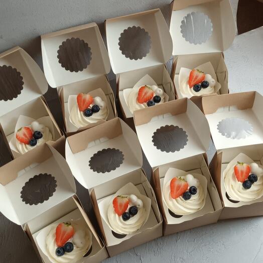 Капкейки в коробке в подарок 8 штук