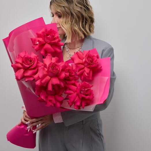 Букет из 7 ярко-розовых французских роз