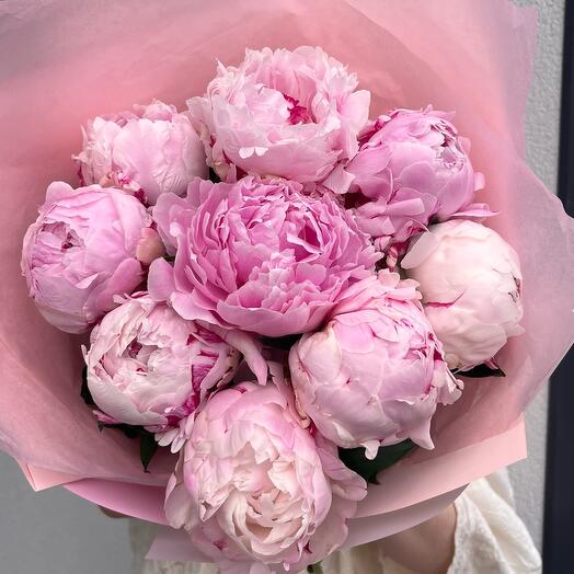 9 peony bouquet