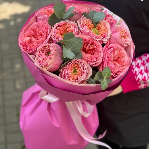 Букет пионовидных роз 11 шт