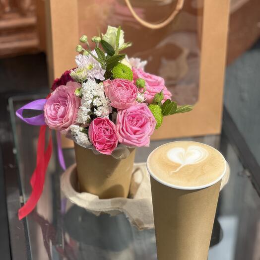 Цветы и аромат кофе