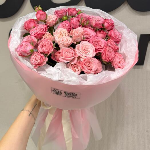 Кустовые розы бомбастик