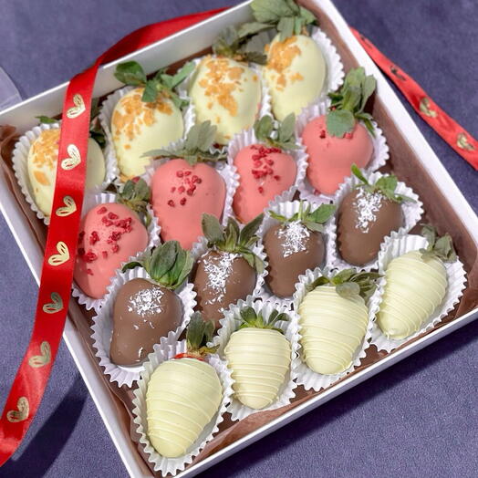 Mix клубника в шоколаде 16шт