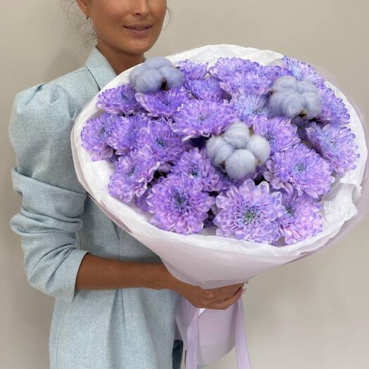 Букет хризантем с хлопком