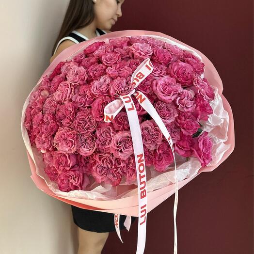 Букет "65 пионовидных роз Country Blue"