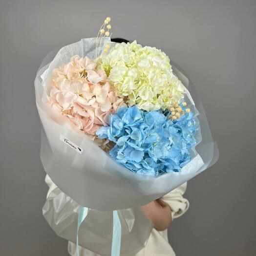 Букет гортензий 3шт