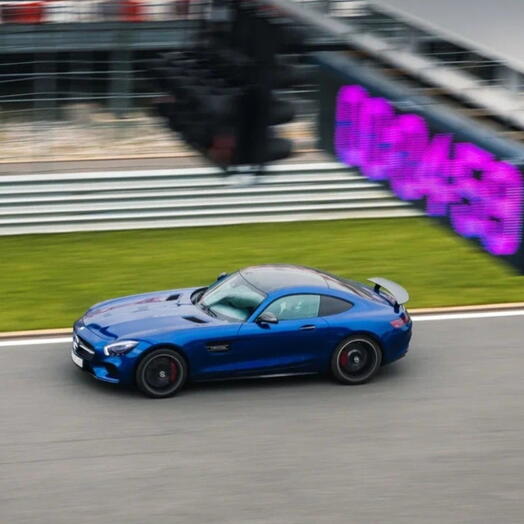 Подарочный сертификат «Заезд на спорткаре Mercedes AMG GT-R на гоночном треке» (30 минут, Гоночное такси)