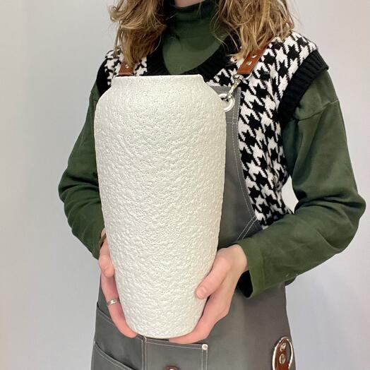 Ваза белая керамическая