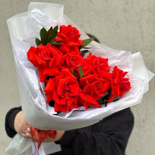 Ажурные Красные Розы букет цветов
