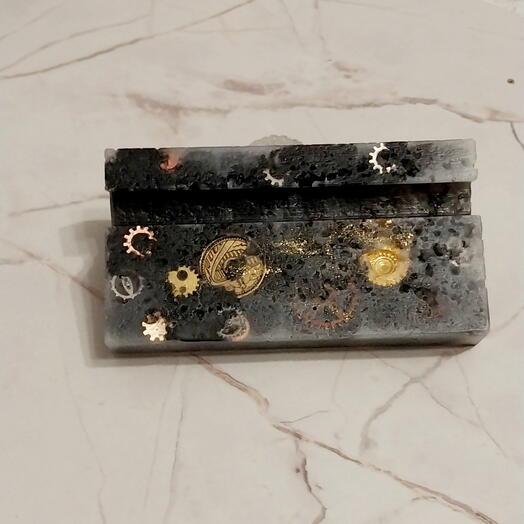 Подставка  из эпоксидной смолы