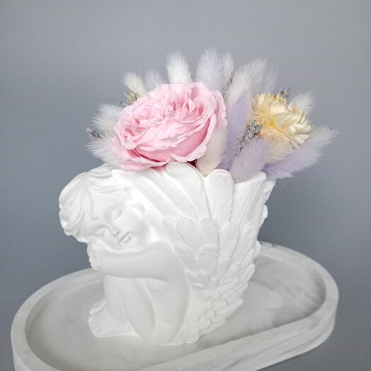 Композиция из стабилизированных цветов и сухоцветов, Ангел, букет маме, бабушке, подарок