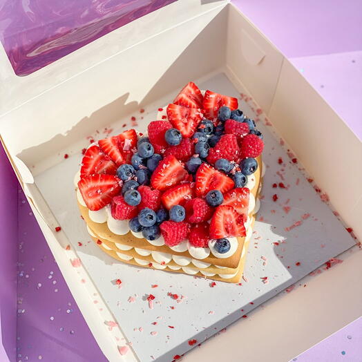 Торт ХИТ🔥 «Сердце со свежими ягодами» 1,2 кг, любимой, любимому, на день рождения