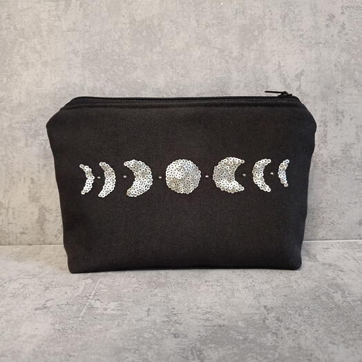 Косметичка ручной работы "Фазы луны"