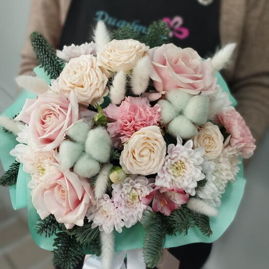 Коробка с цветами микс и нобилис