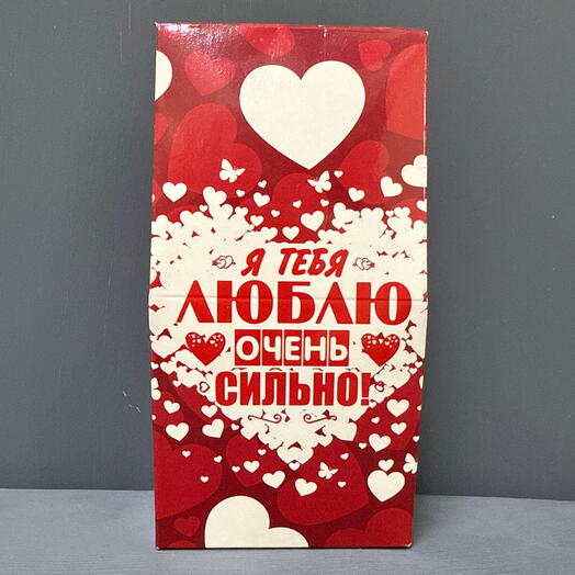 Чай с ягодами клубники "Я тебя люблю очень сильно"