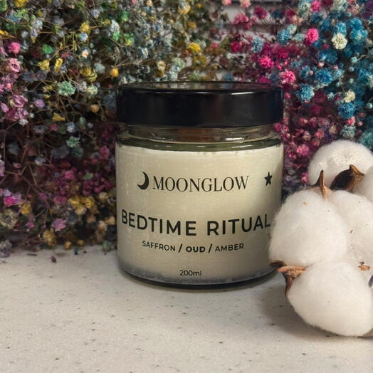Ароматическая свеча Bedtime Ritual уд/амбра/шафран 200 мл