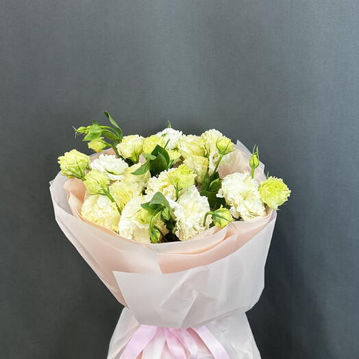 Букет из 10 лизиантусов