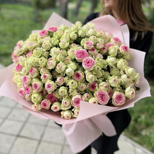 Букет пионовидных роз Желато