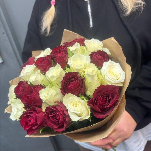 Букет из 25 роз микс (40см)