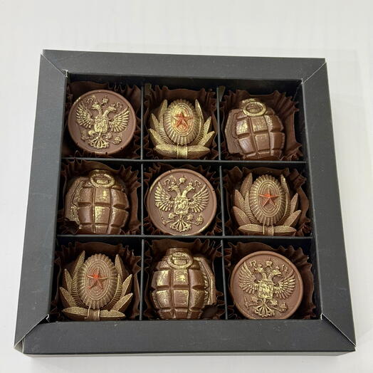 Конфеты с тыквенными семечками, сушенной клюква, дубайские на 23 февраля