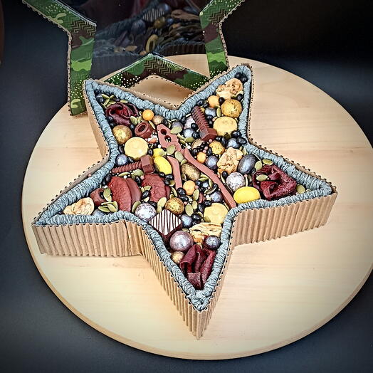 Подарочный бокс со сладостями