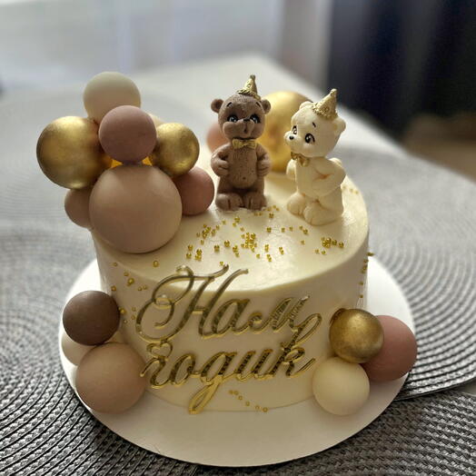 Торт «Мишки с шарами»