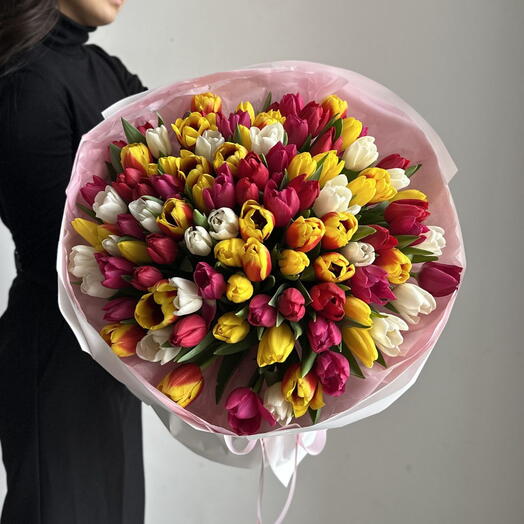 Букет "101 ярких тюльпанов микс"