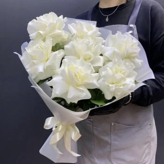 Букет из 7 белых французских роз