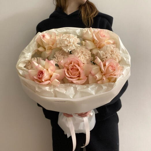 Персиковый букет из ажурных роз☺️ Bloom room: большой выбор букетов в профиле магазина
