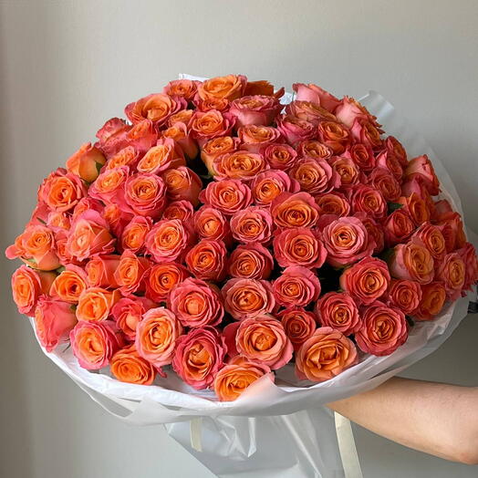 Букет из 101 коралловой розы